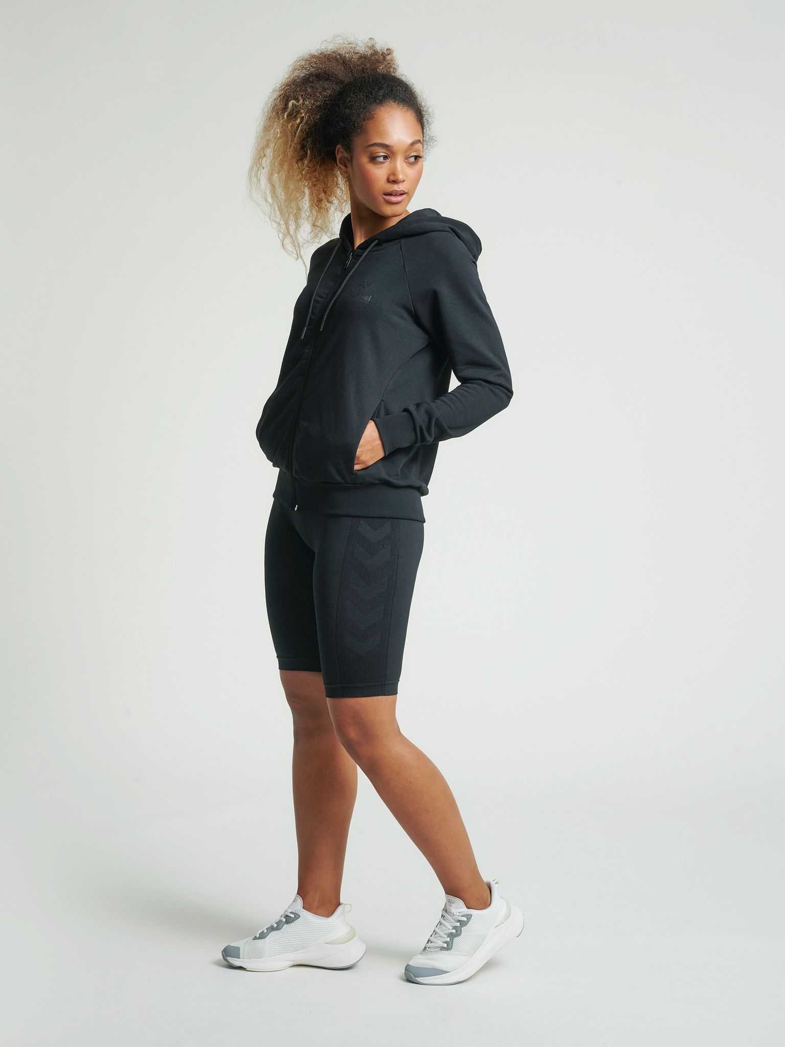 hmlCLEA SEAMLESS CYCLING SHORTS