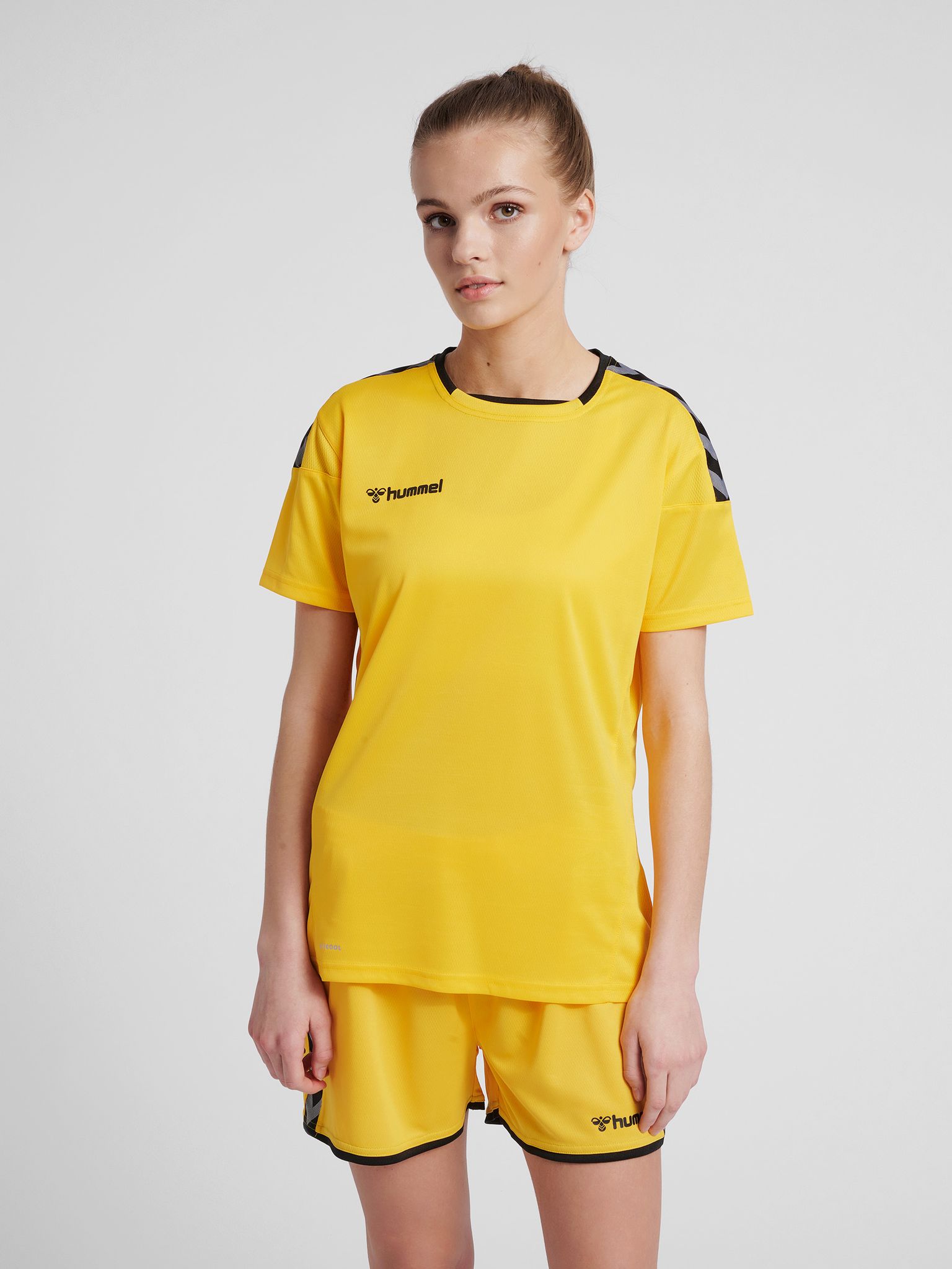 hmlAUTHENTIC POLY JERSEY WOMAN S/S