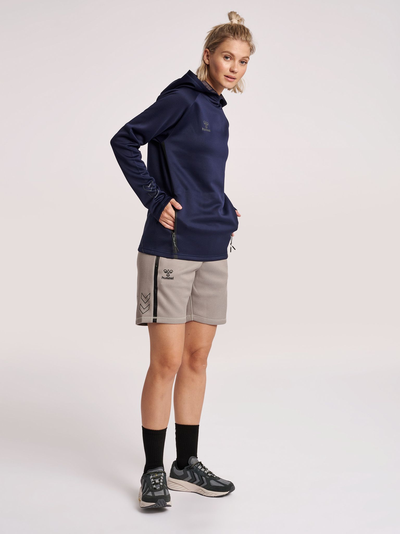 hmlCIMA XK HOODIE WOMAN