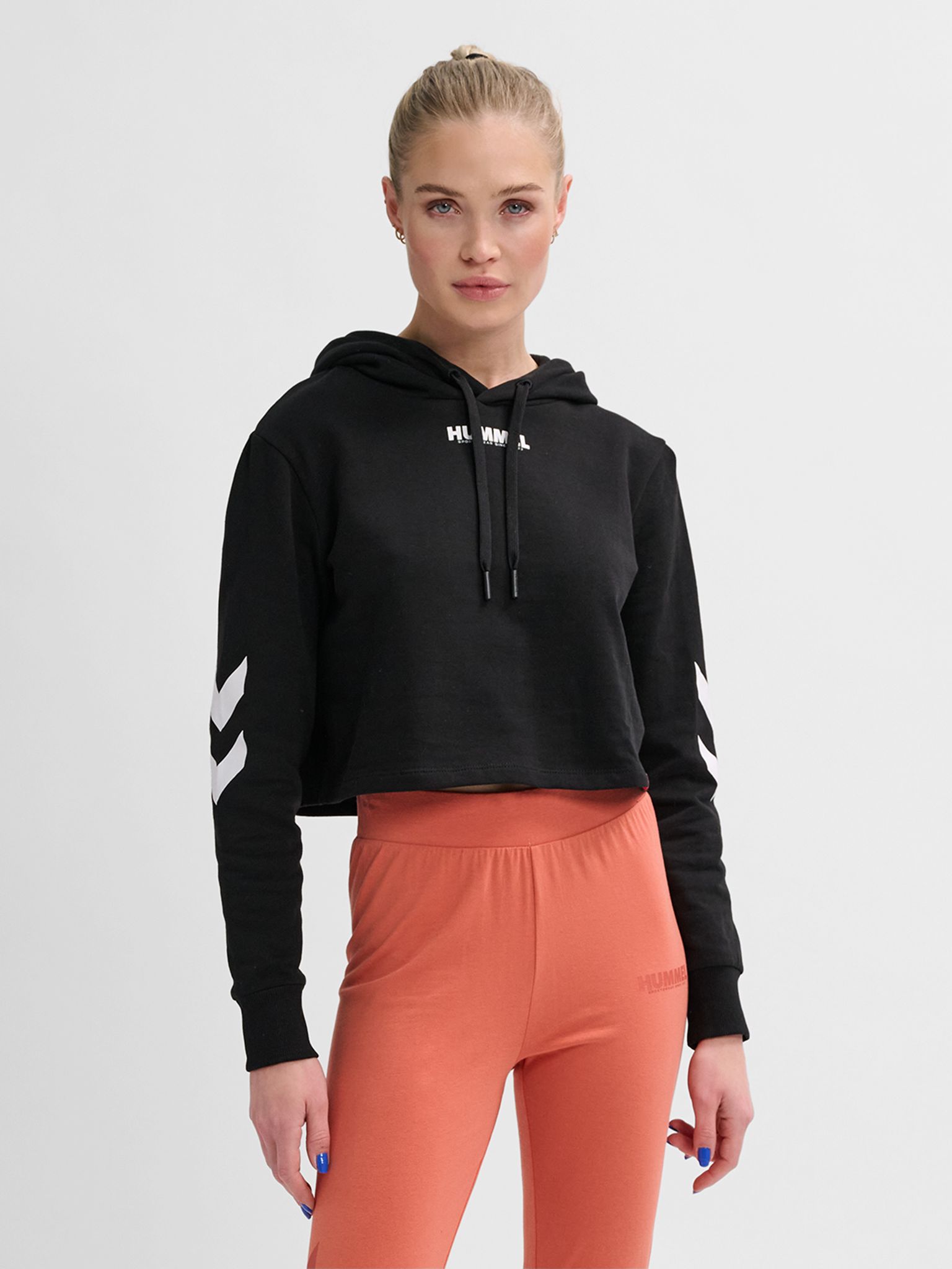 hmlLEGACY WOMAN CROPPED HOODIE