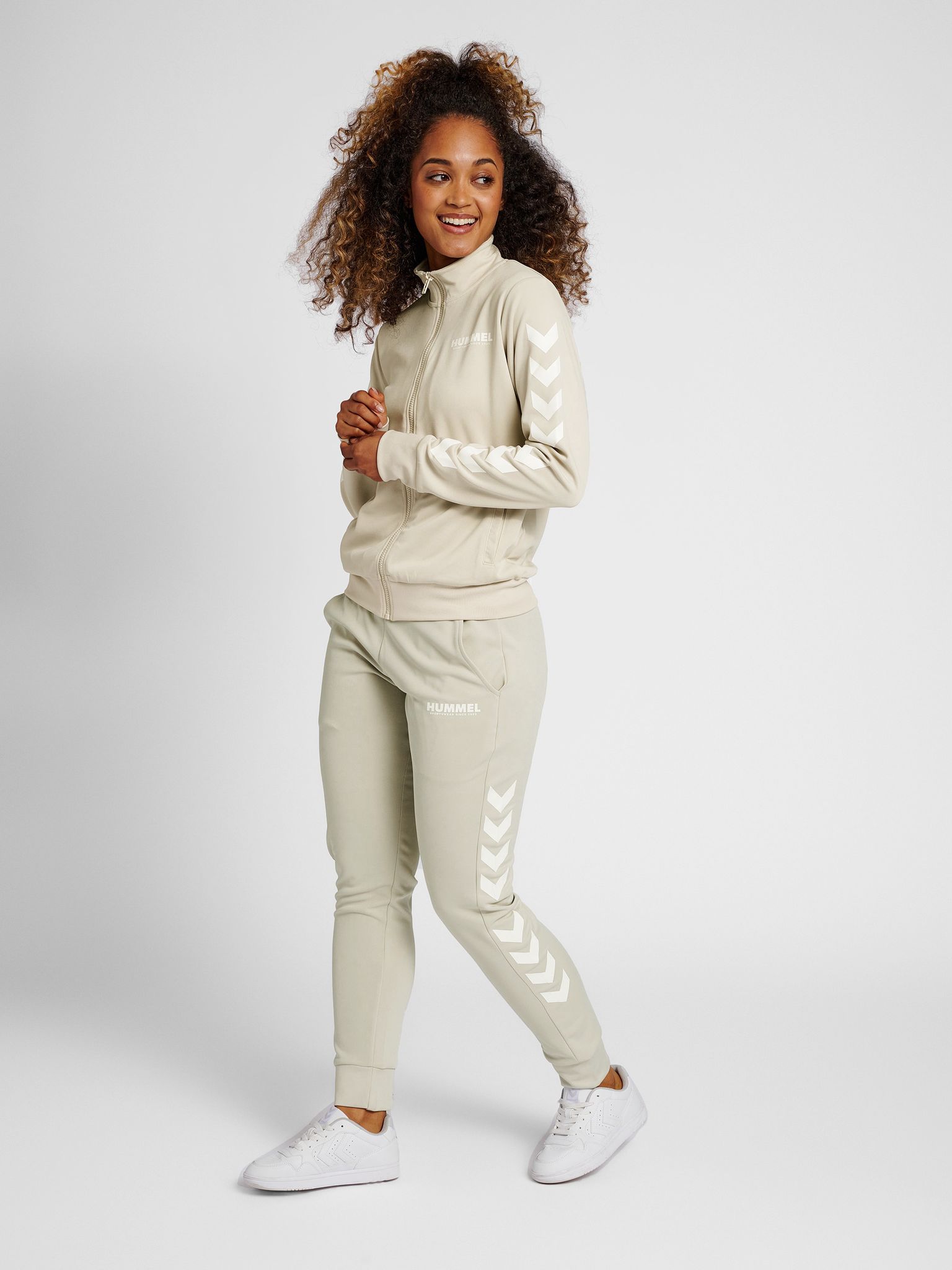 hmlLEGACY POLY WOMAN ZIP JACKET