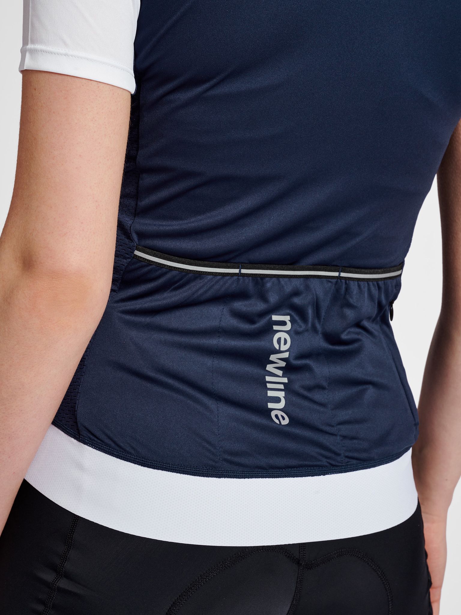 WOMENS CORE BIKE JERSEY