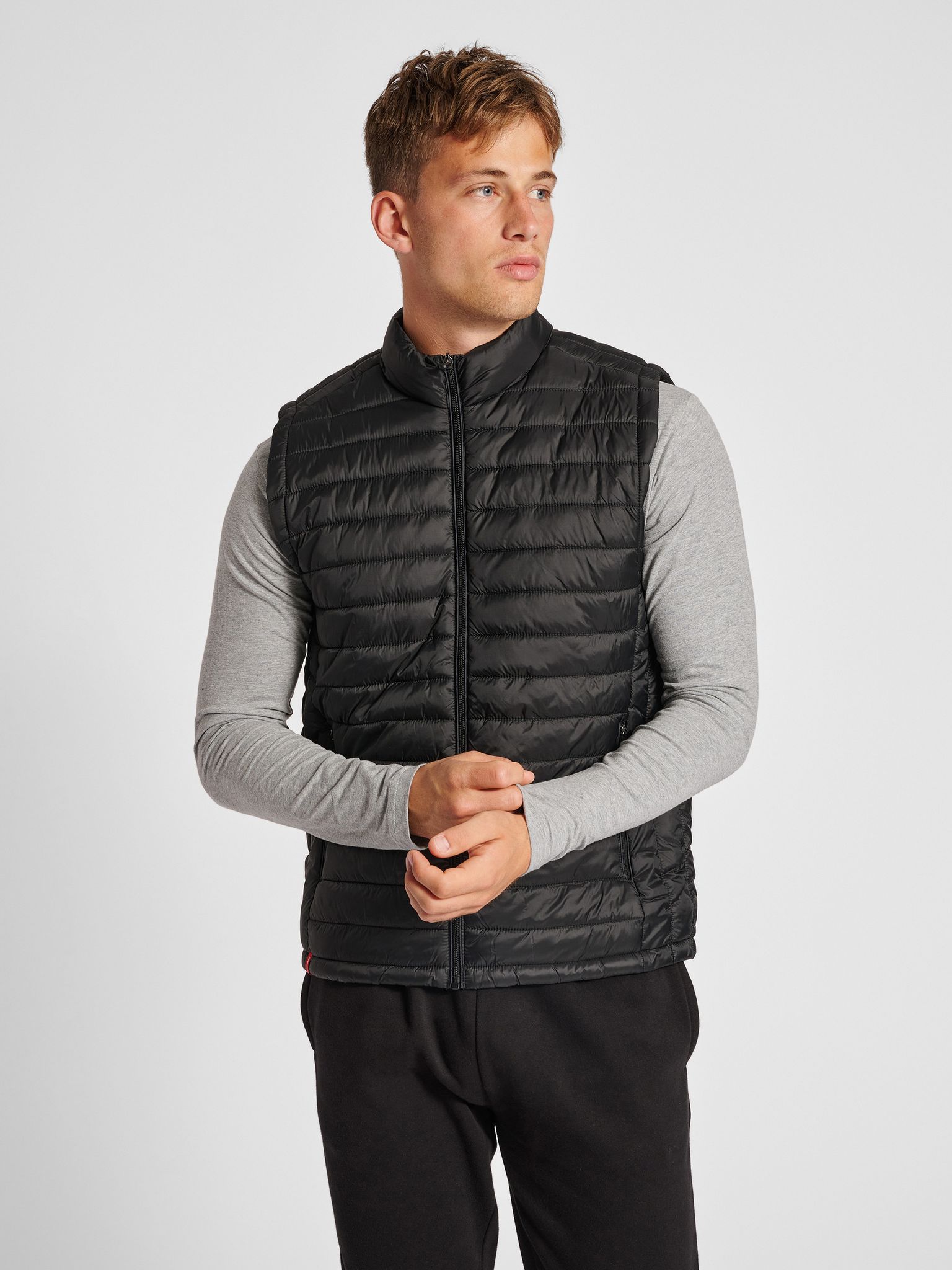 hmlRED QUILTED WAISTCOAT