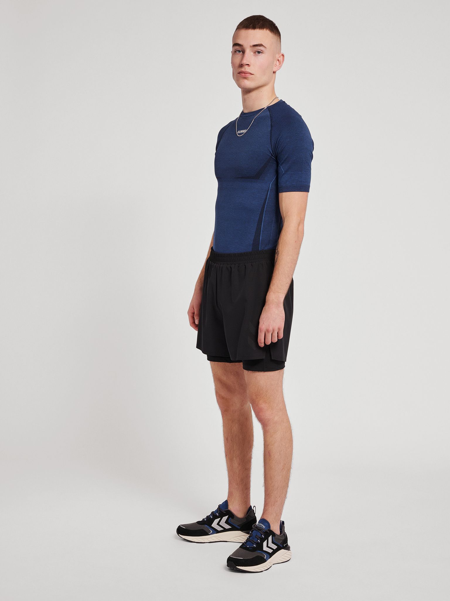hmlTE MIKE SEAMLESS T-SHIRT