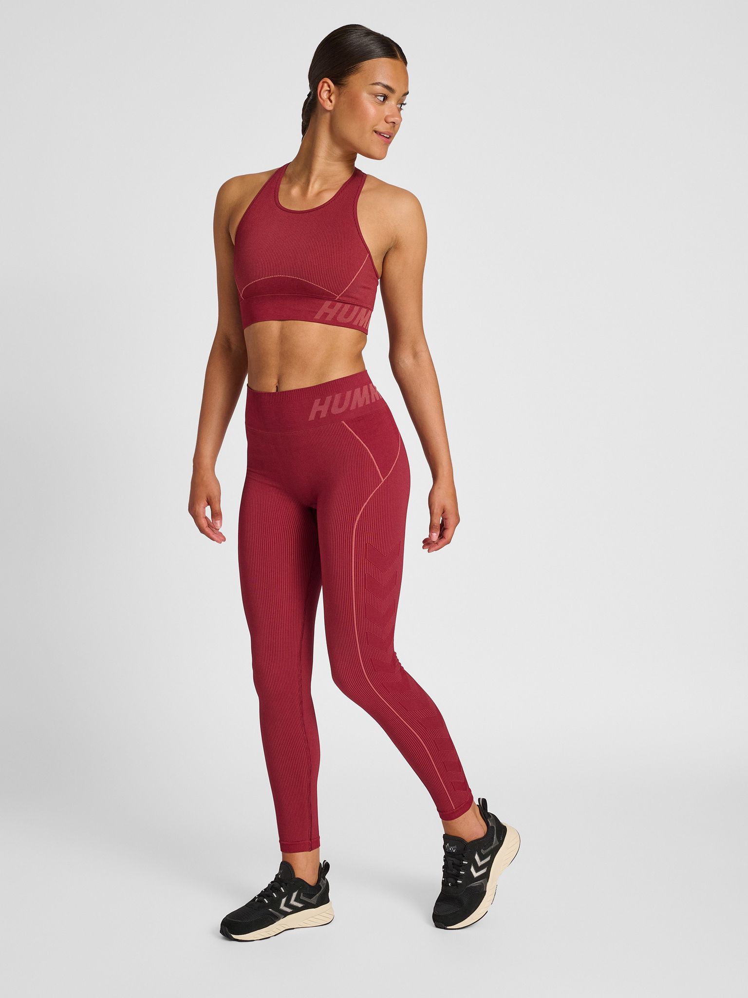 hmlTE CHRISTEL SEAMLESS SPORTS TOP