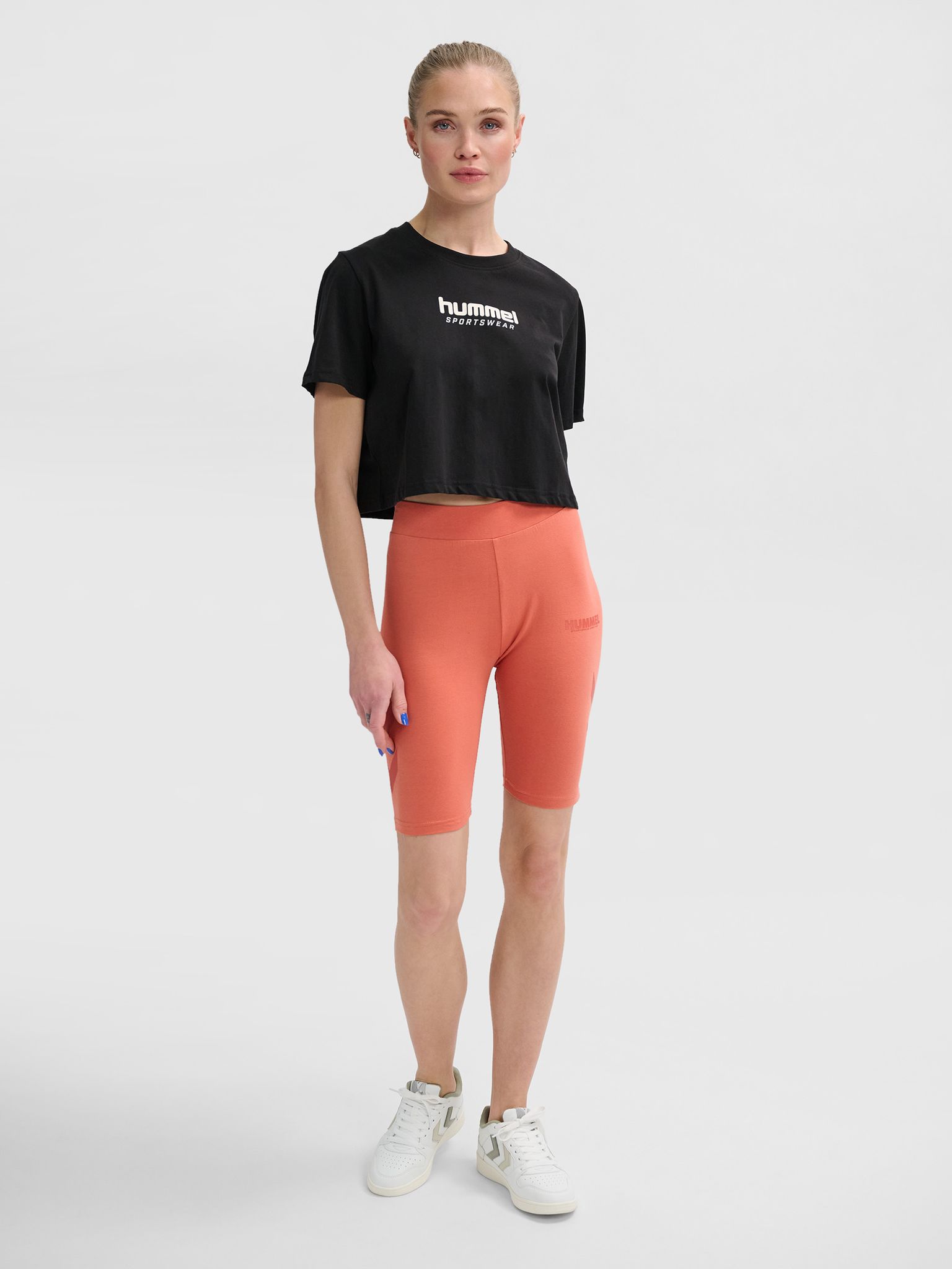 hmlLEGACY WOMAN TIGHT SHORTS