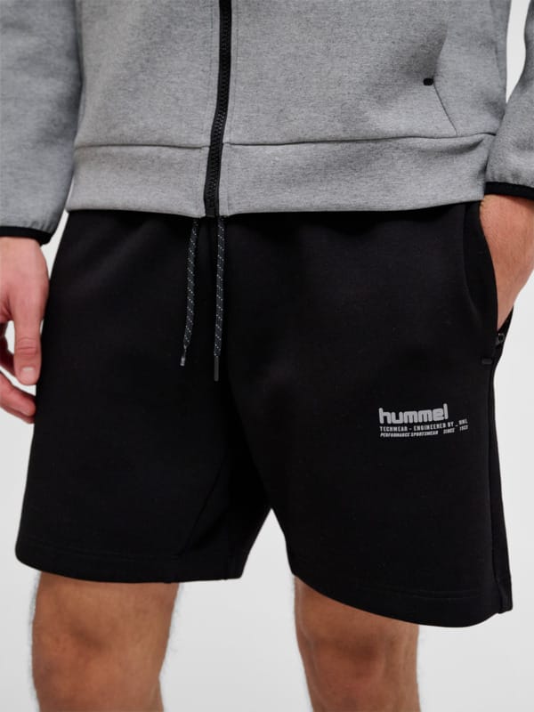 hmlTECH FLEECE SHORTS