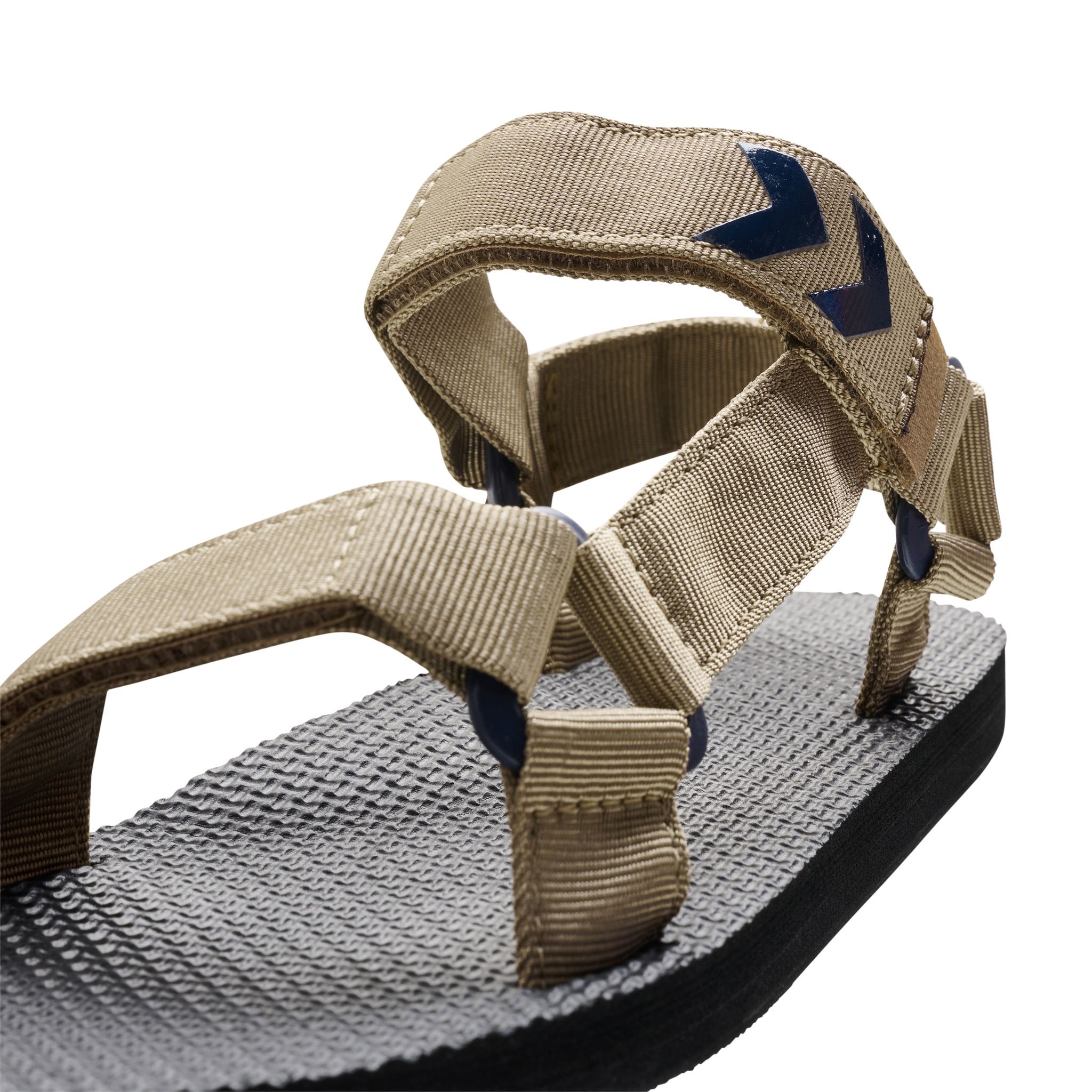 STRAP SANDAL